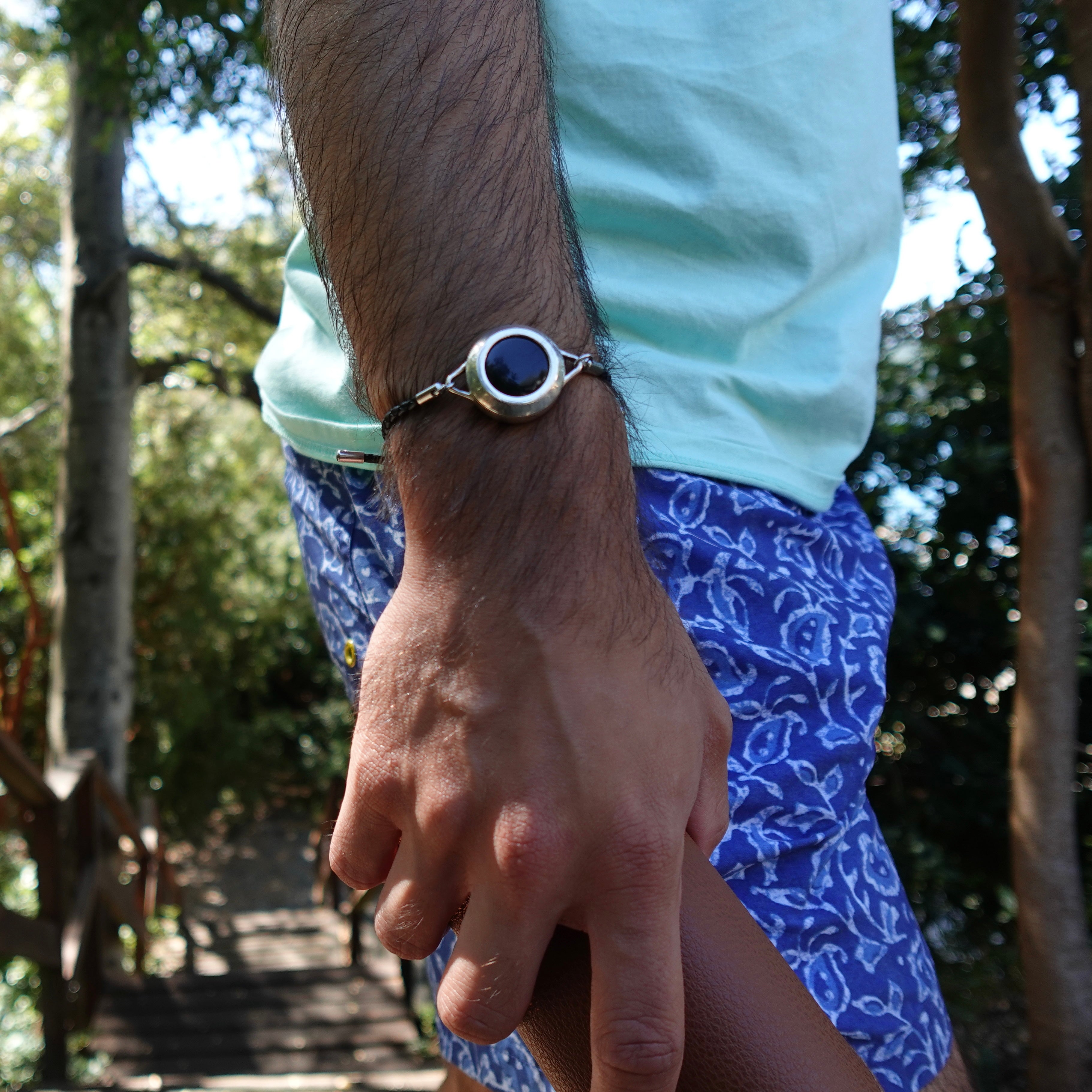 DISPOSITIVO DE SEGURIDAD ALARA SILVER - PULSERA ECO CUERO