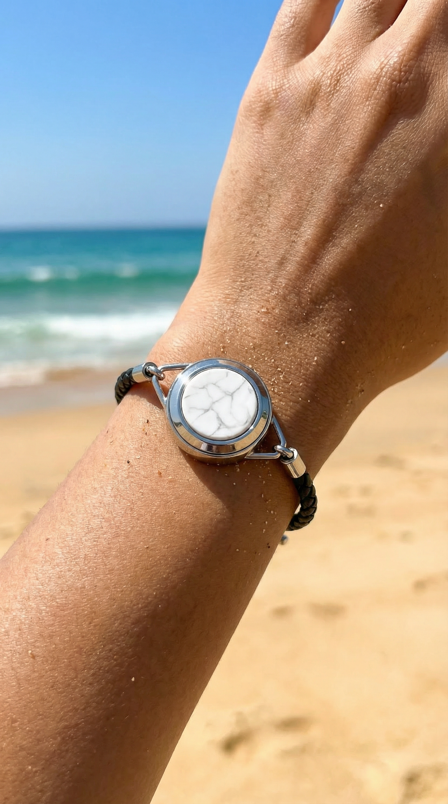 DISPOSITIVO DE SEGURIDAD ALARA SILVER - PULSERA ECO CUERO